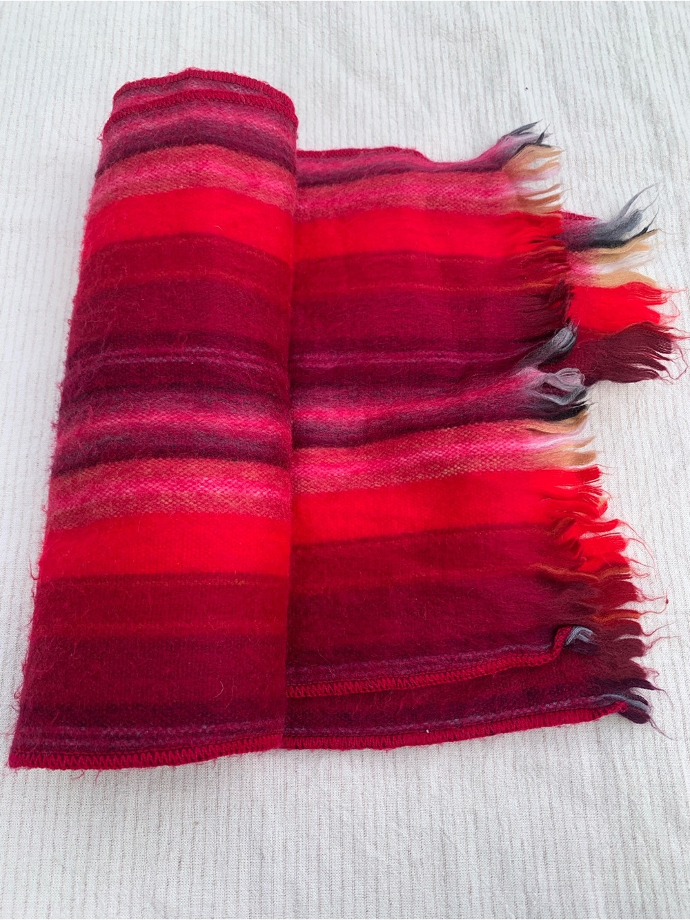 TRESART CACHE Alpaca Blend Striped Scarf / Shawl – Vibrant Red & Pink Boho